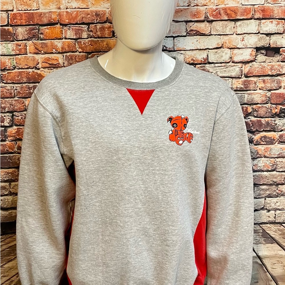 Riddle threads sweatshirt size Xl